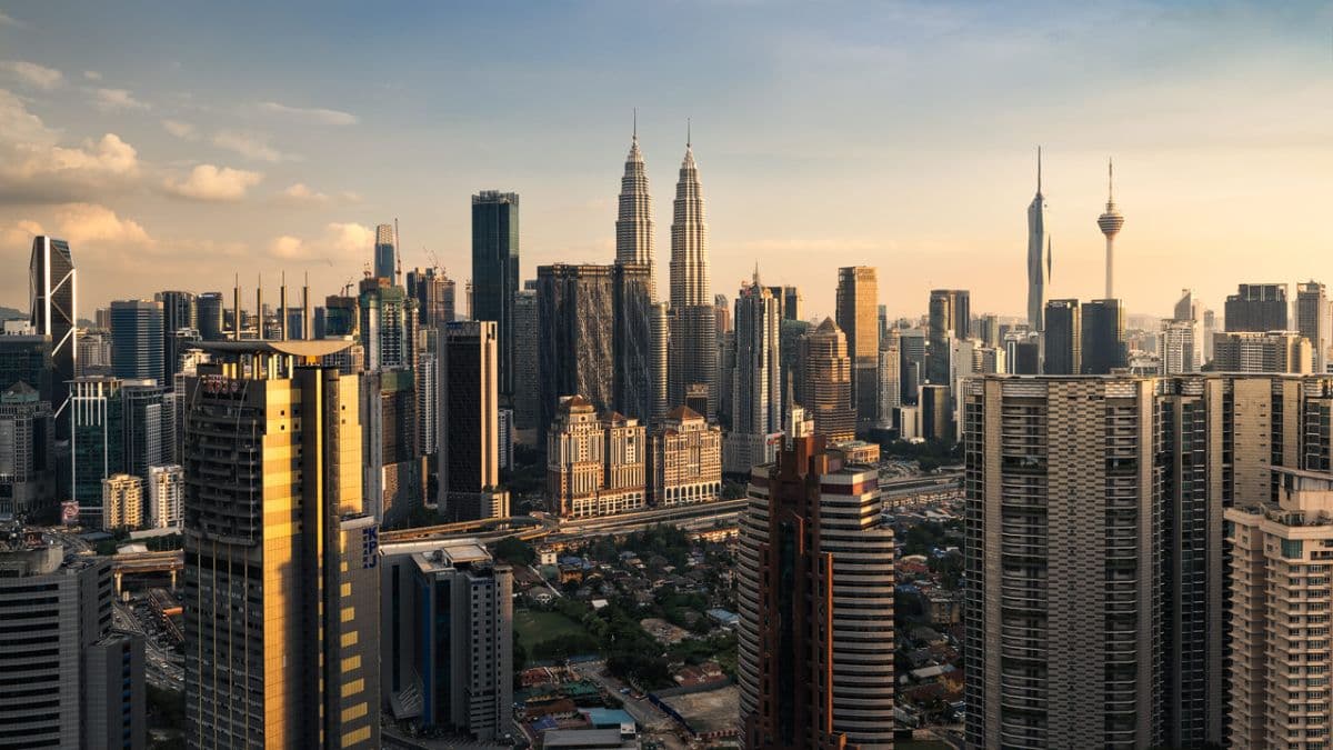 Beyond the Twin Towers: A Strategic Blueprint for Decoding Kuala Lumpur’s Real Estate Micro-Markets